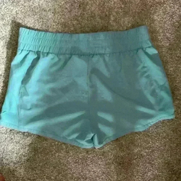 Marika moss green shorts. - Picture 2 of 7